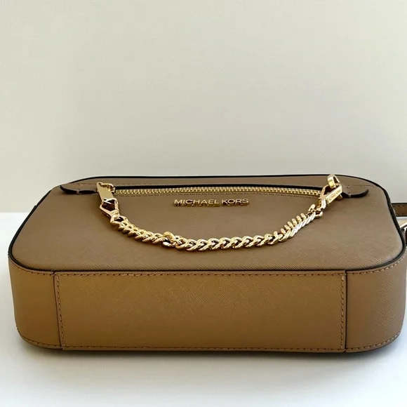🌸NWT Michael Kors Jet Set Large Camel Crossbody With Chain - Picture 10 of 13